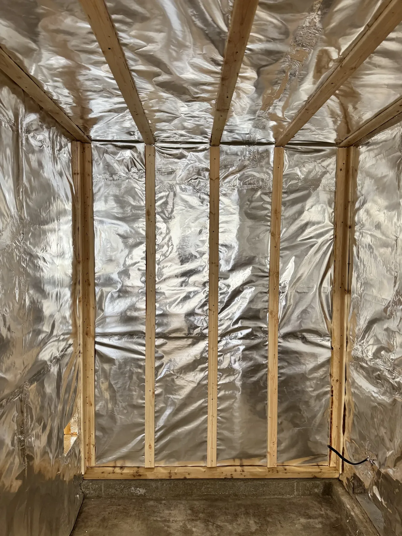 Sauna Kit vs Site-Built Sauna: The Spec Gap